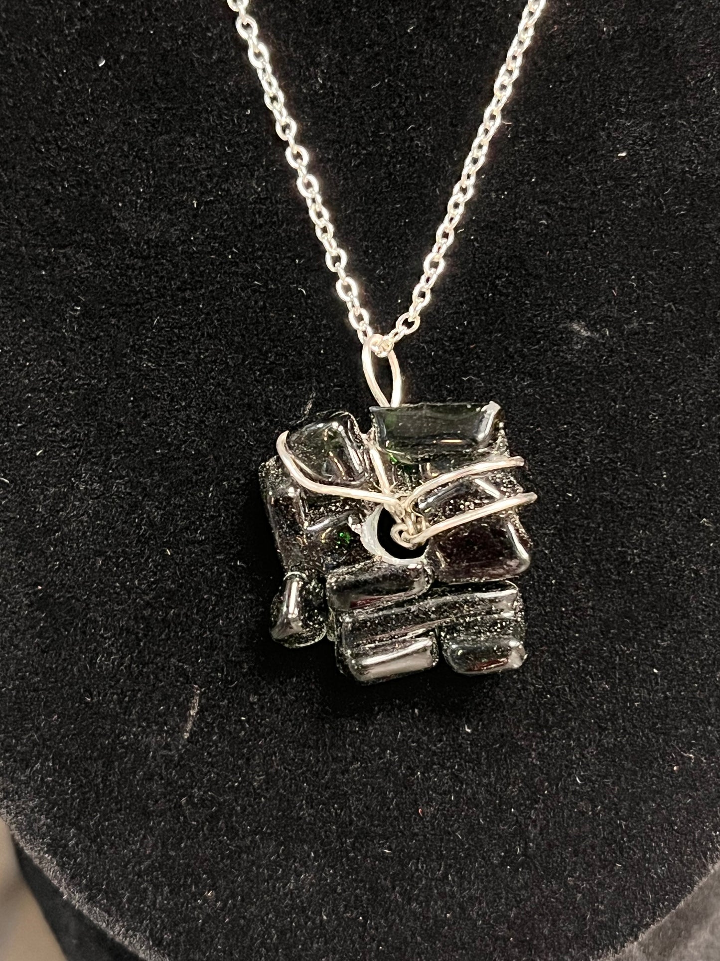 Cobbled Glass Necklace