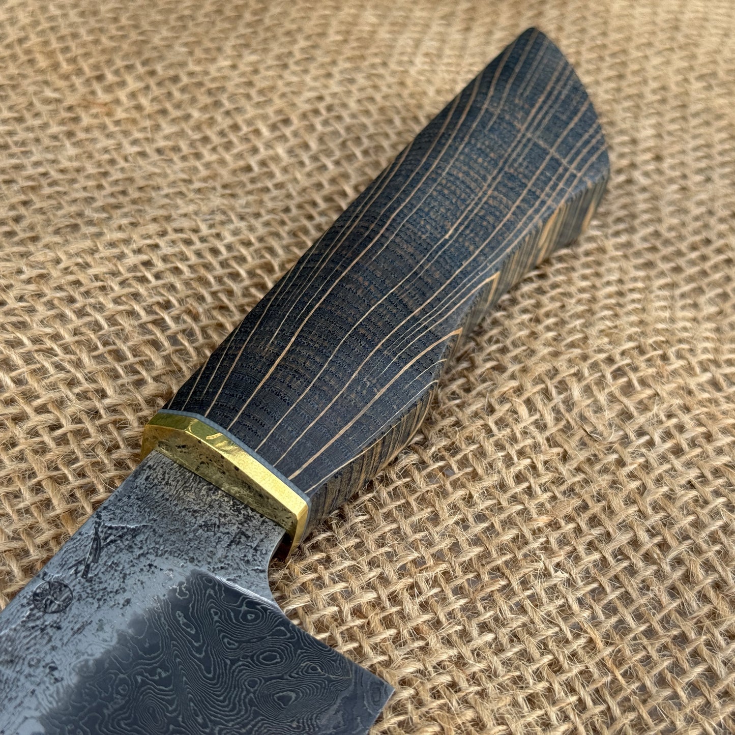 Damascus Bunka - Blue Crosscut Oak